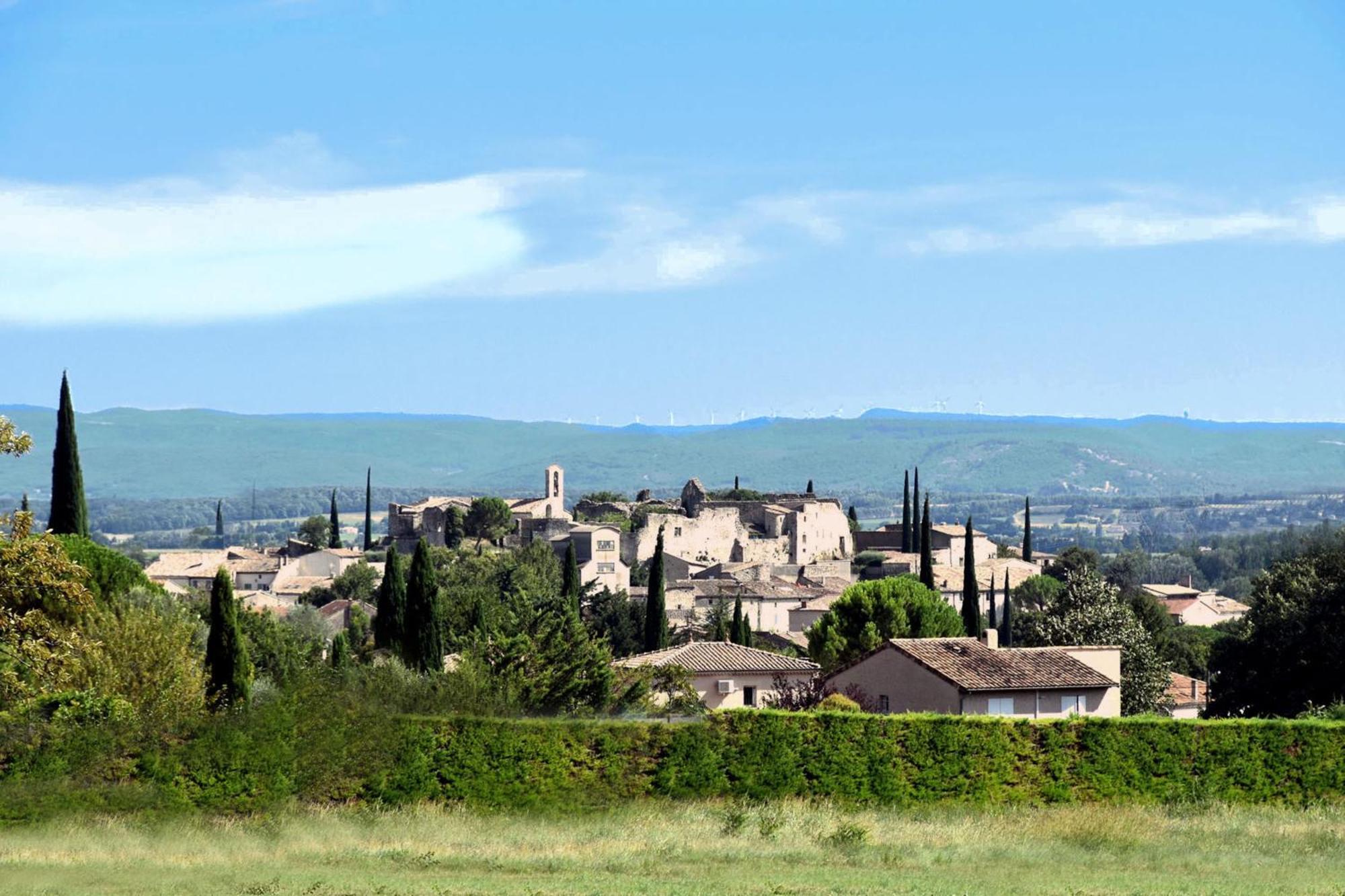 Maison Super Calme Et Confortable - Idealement Situee - Clim - Vue Montagnes - Piscine Partagee - Parking Gratuit - Lou Tranquillou Hébergement de vacances *