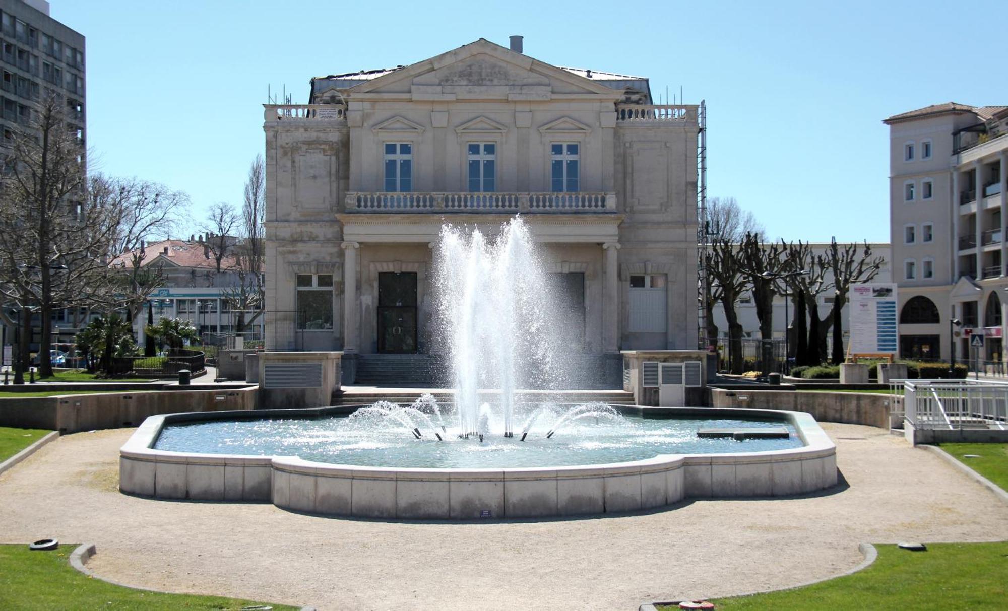 Maison Super Calme Et Confortable - Idealement Situee - Clim - Vue Montagnes - Piscine Partagee - Parking Gratuit - Lou Tranquillou Hébergement de vacances