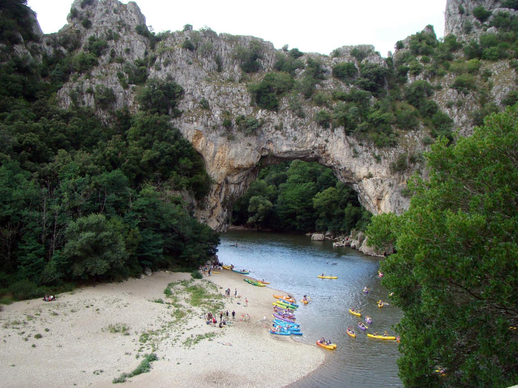 Hébergement de vacances Maison Super Calme Et Confortable - Idealement Situee - Clim - Vue Montagnes - Piscine Partagee - Parking Gratuit - Lou Tranquillou *