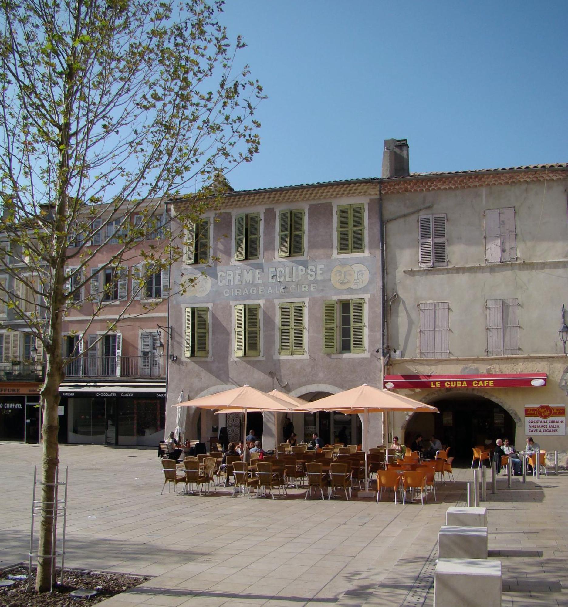 Maison Super Calme Et Confortable - Idealement Situee - Clim - Vue Montagnes - Piscine Partagee - Parking Gratuit - Lou Tranquillou Hébergement de vacances